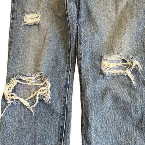 Levi’s 501 Original Cropped Womens Jeans Light Wash Distressed Vintage Wash 26 - Picture 9 of 16